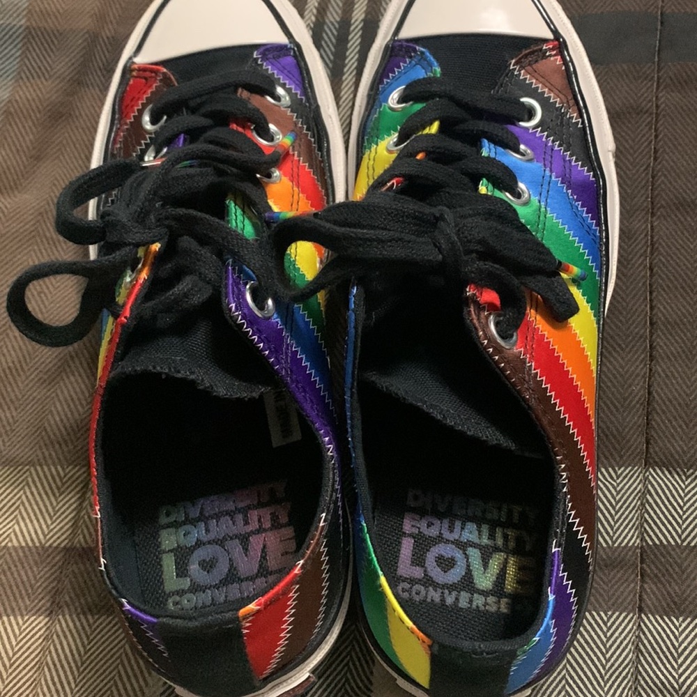 Converse - Picture 4 of 4